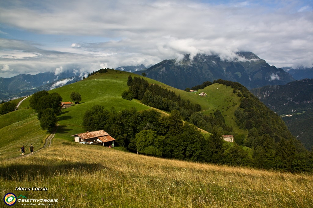 05_Da cima Blum verso l'Alben.JPG